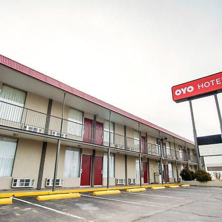 Oyo Hotel Hutchinson West 4Th Ave Kültér fotó