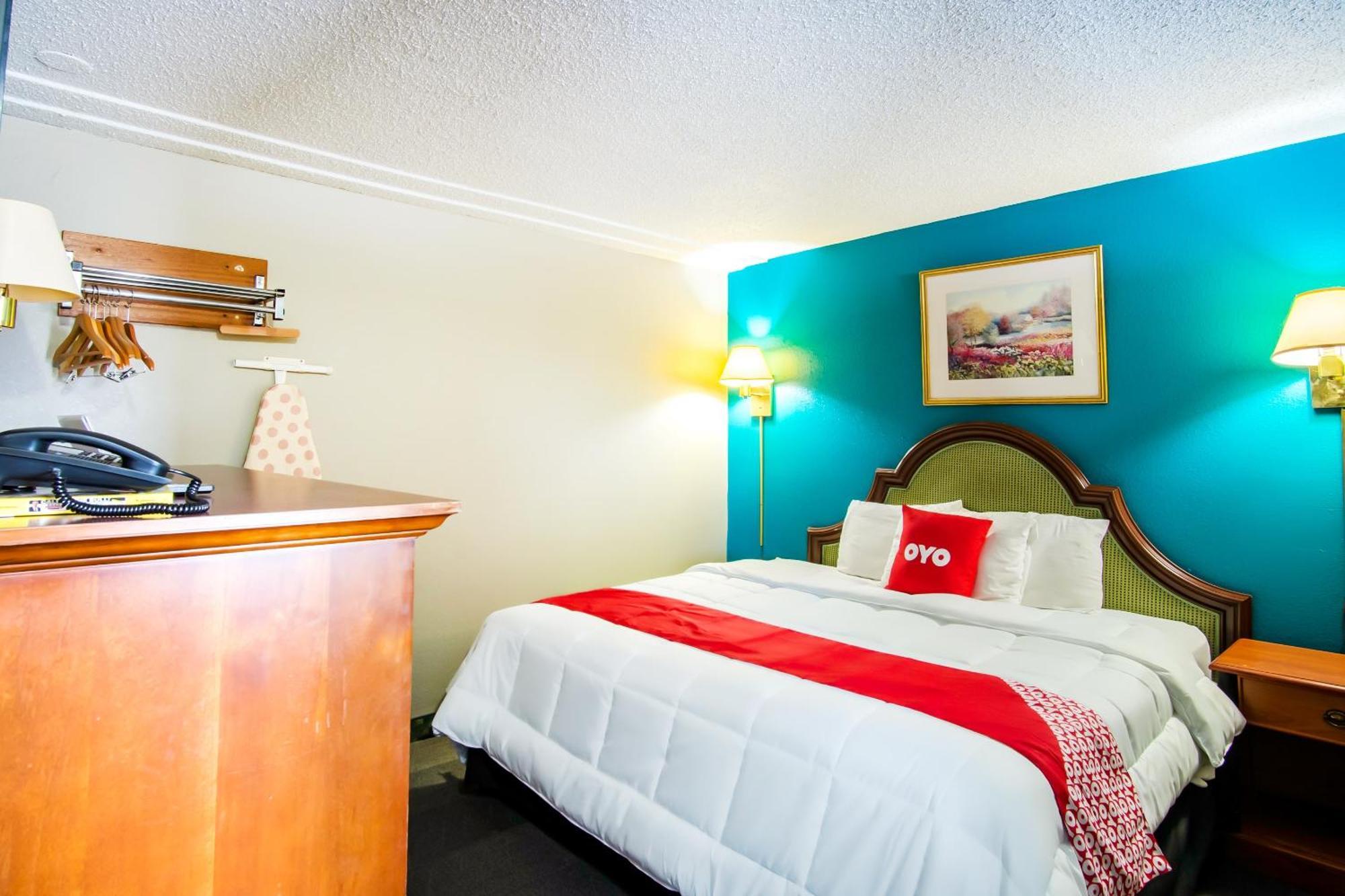 Oyo Hotel Hutchinson West 4Th Ave Kültér fotó