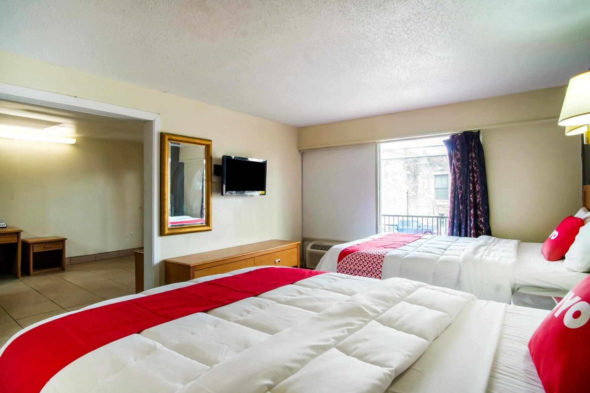 Oyo Hotel Hutchinson West 4Th Ave Kültér fotó